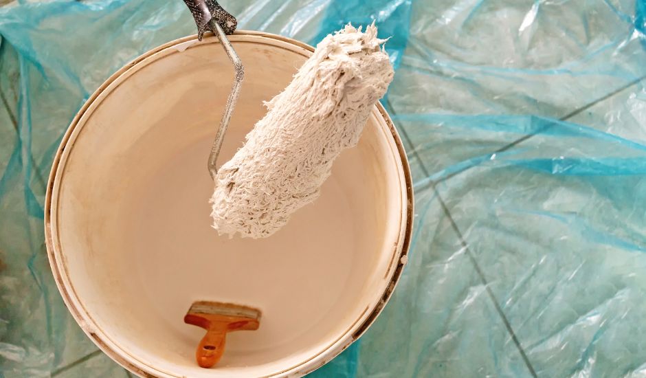 paint bucket paint rollers